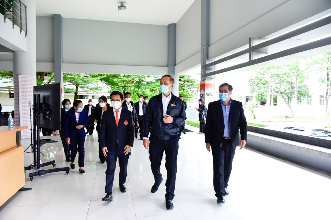 S__10158122.jpg กรรมาธิการ