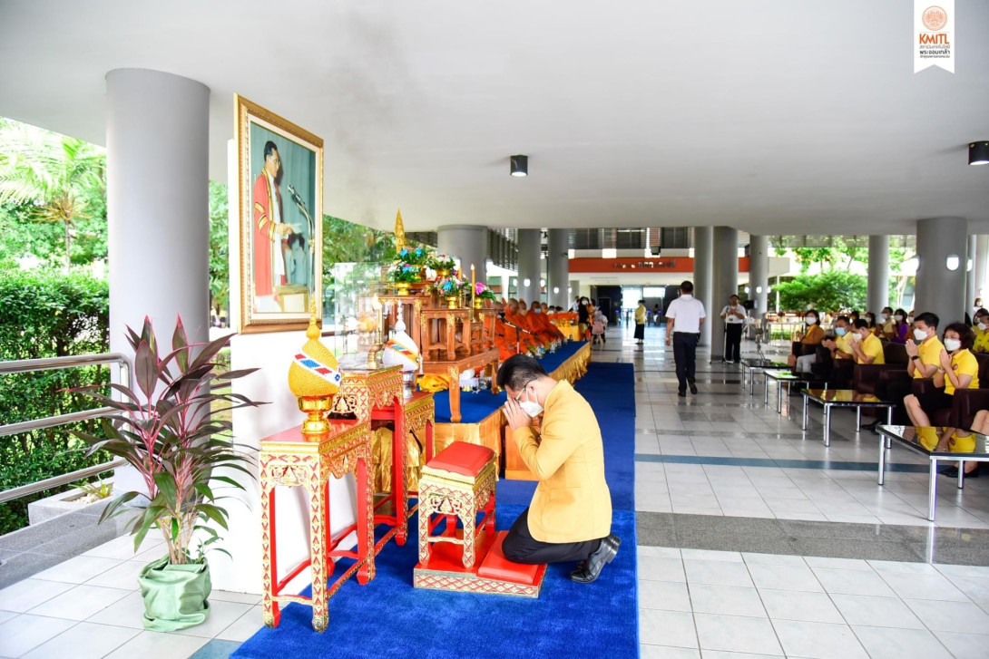 9303851B-FE24-4418-BE9E-95BD8D54CF76.jpeg ทำบุญ ร.9