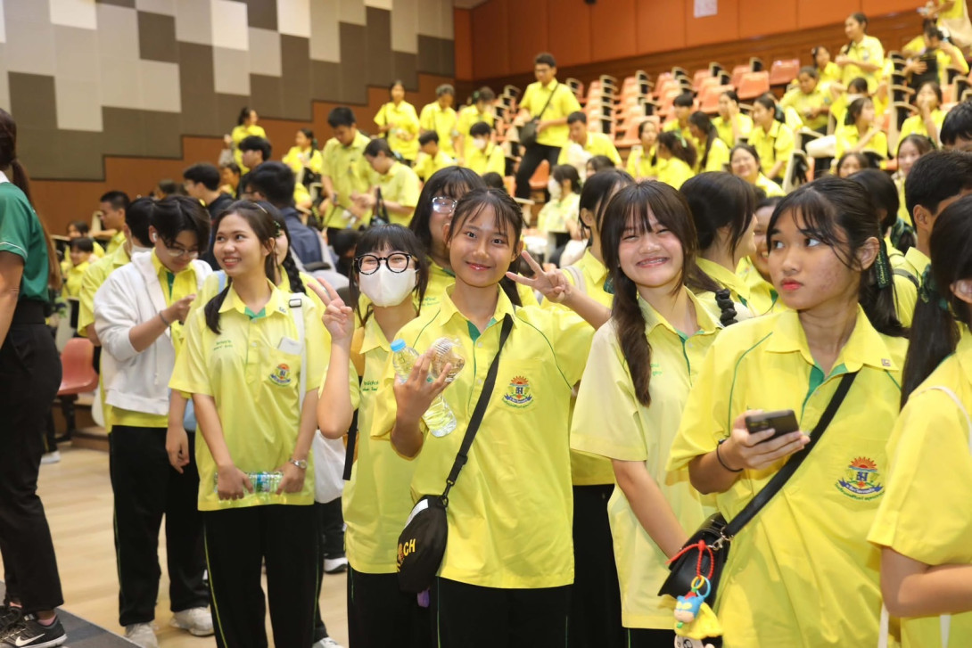 S__4399125_0.jpg เยี่ยมชม